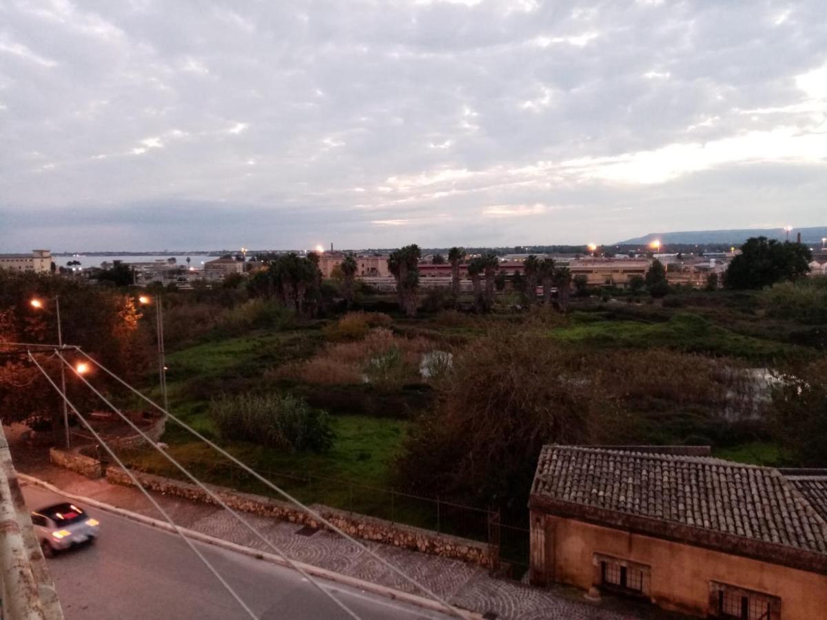 Lo Scorcio Della Neapolis Accogliente Appartamento Pressi Parco Neapolis Syracuse Exterior foto